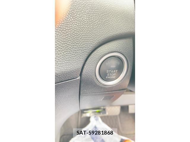 Mazda AXELA SPORT 2013-05 8100275-12