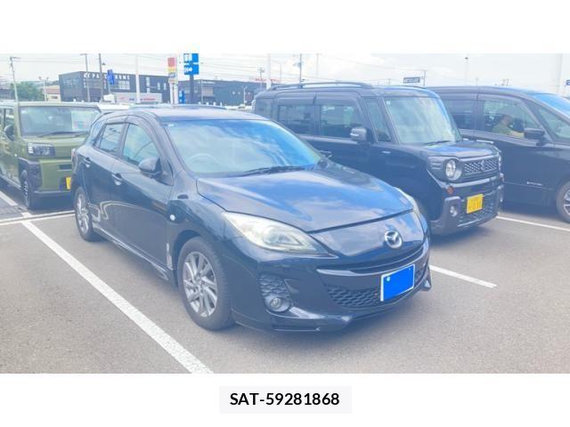 Mazda AXELA SPORT 2013-05 8100275-1