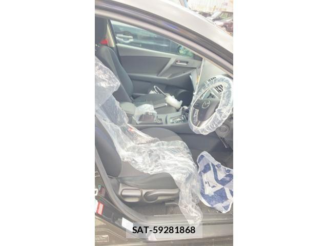 Mazda AXELA SPORT 2013-05 8100275-5