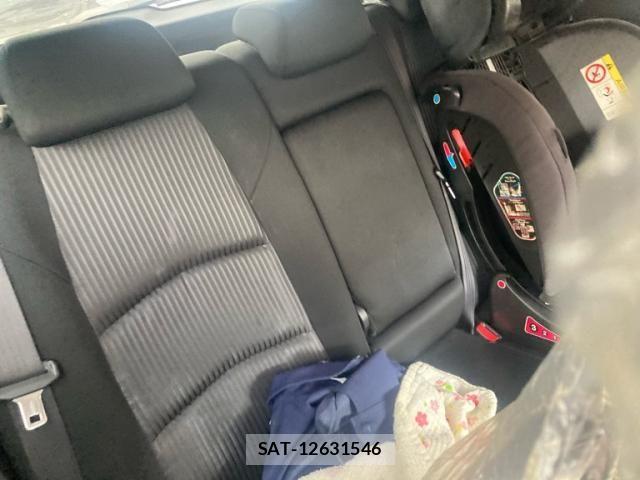 Mazda AXELA SPORT 2014-04 8131102-14