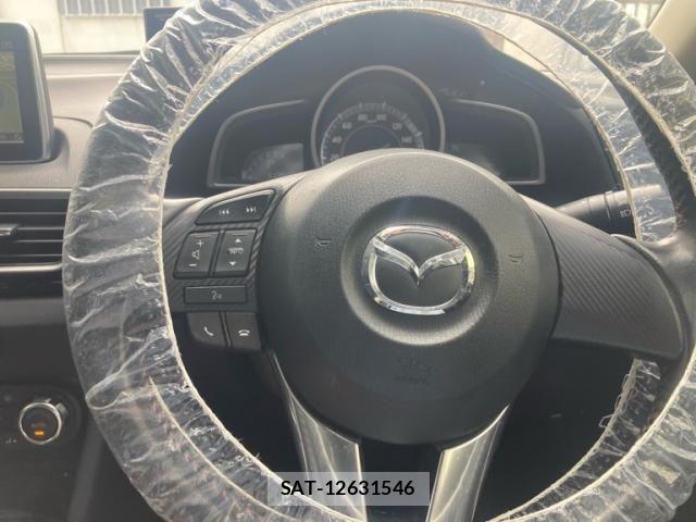 Mazda AXELA SPORT 2014-04 8131102-18