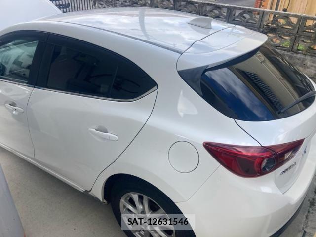 Mazda AXELA SPORT 2014-04 8131102-5