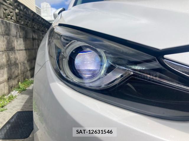 Mazda AXELA SPORT 2014-04 8131102-7