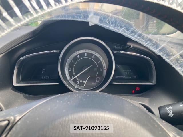 Mazda AXELA SPORT 2015-06 8131101-13