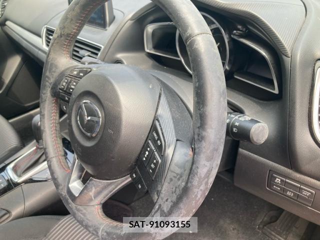 Mazda AXELA SPORT 2015-06 8131101-7