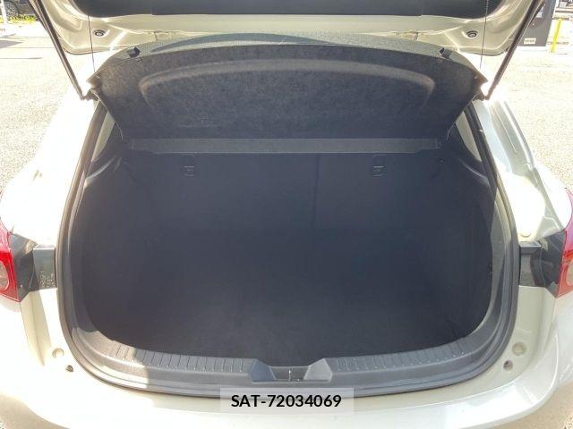Mazda AXELA SPORT 2014-10 8146110-12