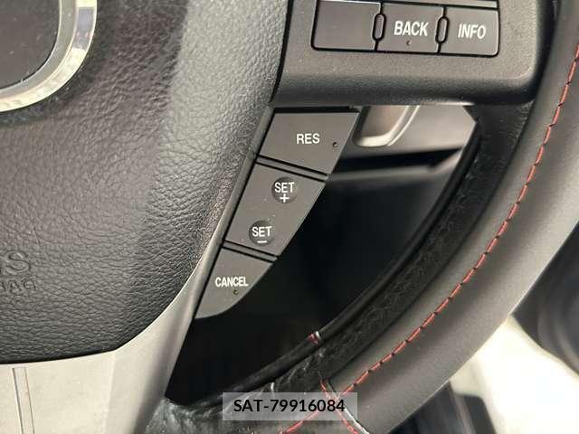 Mazda AXELA SPORT 2011-10 8208539-13