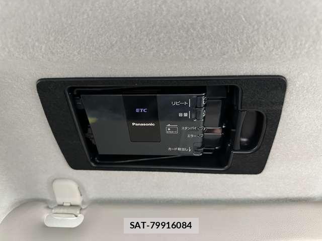 Mazda AXELA SPORT 2011-10 8208539-17