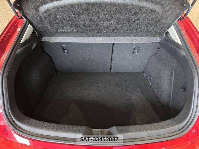 Mazda AXELA SPORT 2014-03 8208537-12