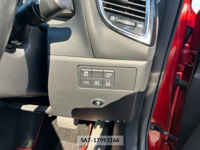 Mazda AXELA SPORT 2014-06 8230722-16