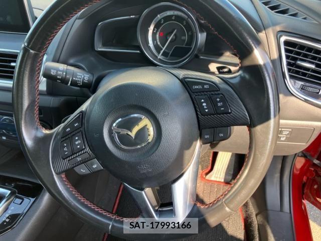 Mazda AXELA SPORT 2014-06 8230722-17