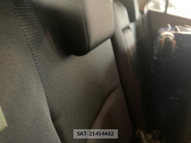 Mazda AXELA SPORT 2011-05 8245814-8