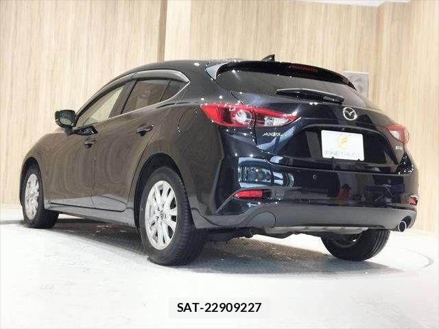 Mazda AXELA SPORT 2017-12 8245812-19