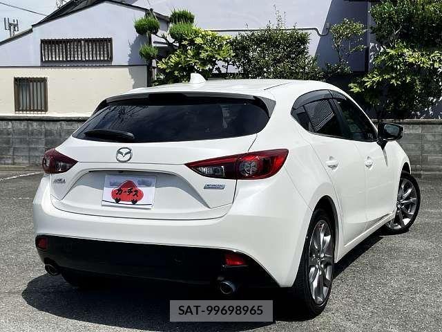 Mazda AXELA SPORT 2014-02 8315290-2