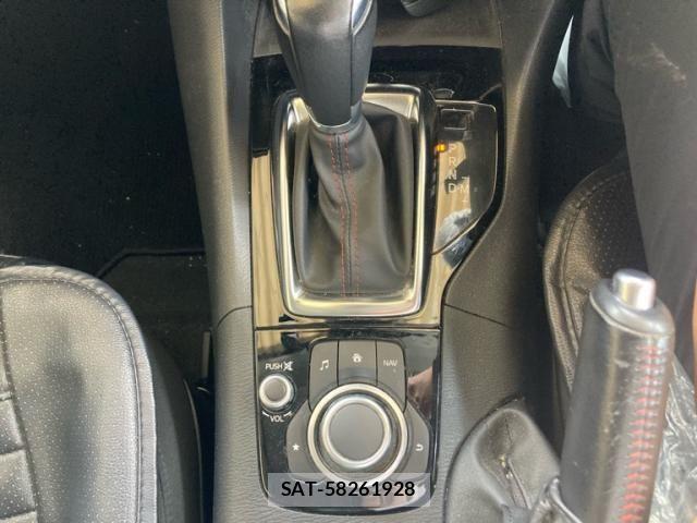 Mazda AXELA SPORT 2014-03 8315291-27