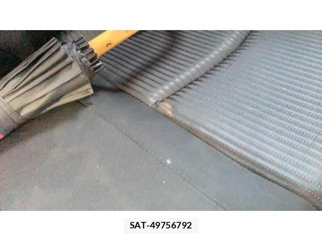 Mazda AXELA SPORT 2015-02 8315292-23