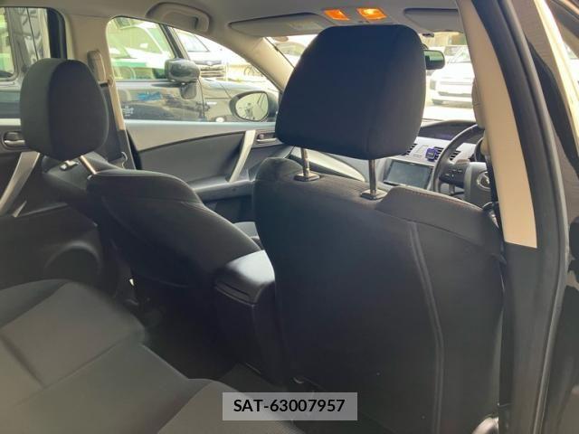 Mazda AXELA SPORT 2013-07 8315289-18