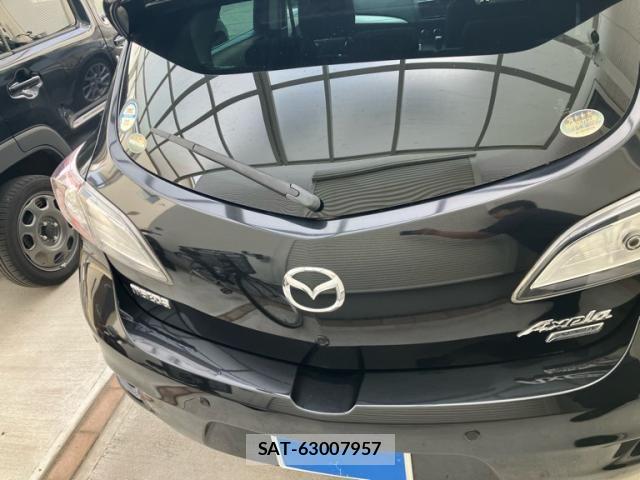 Mazda AXELA SPORT 2013-07 8315289-6