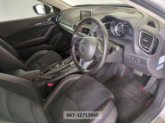 Mazda AXELA SPORT 2014-05 8315288-26