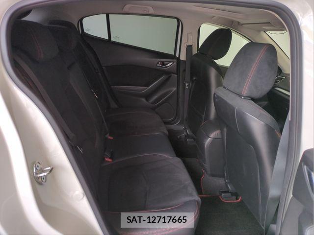 Mazda AXELA SPORT 2014-05 8315288-28