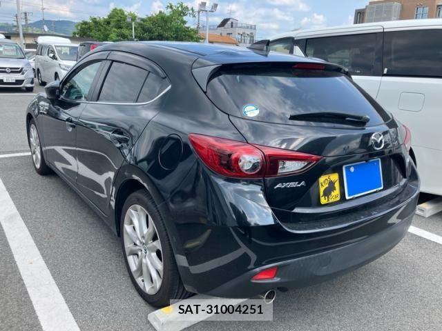 Mazda AXELA SPORT 2015-08 8336667-1
