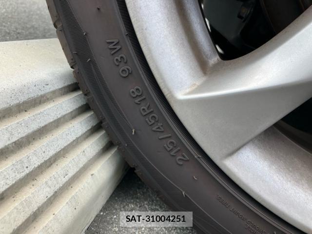 Mazda AXELA SPORT 2015-08 8336667-3