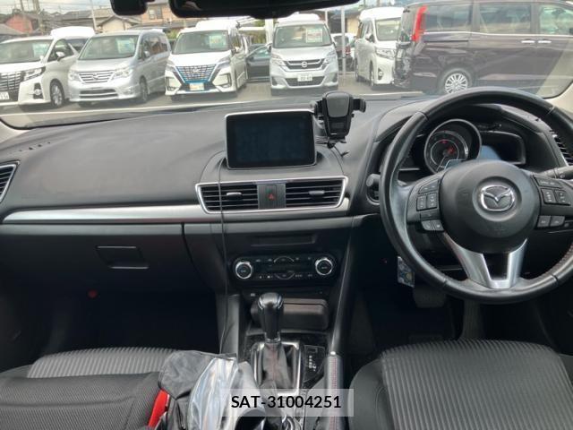 Mazda AXELA SPORT 2015-08 8336667-5