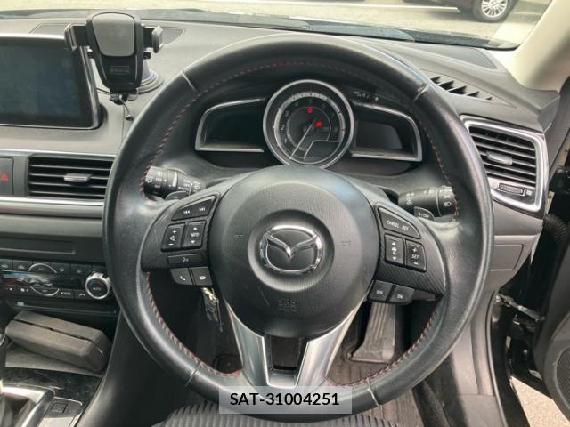 Mazda AXELA SPORT 2015-08 8336667-8
