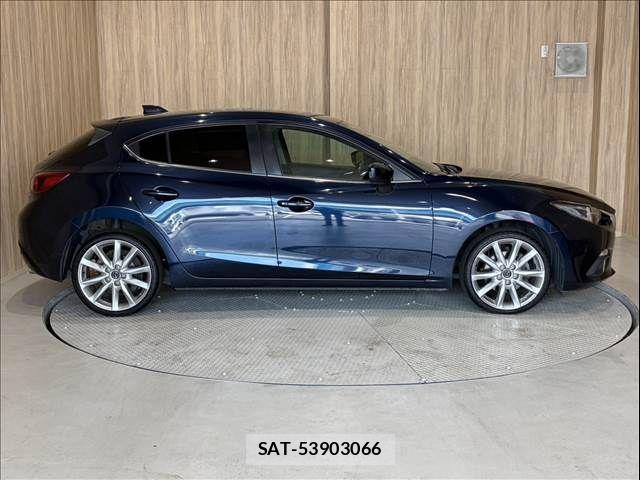 Mazda AXELA SPORT 2014-07 8366850-20