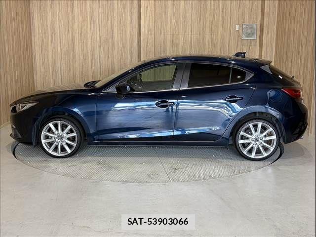 Mazda AXELA SPORT 2014-07 8366850-24