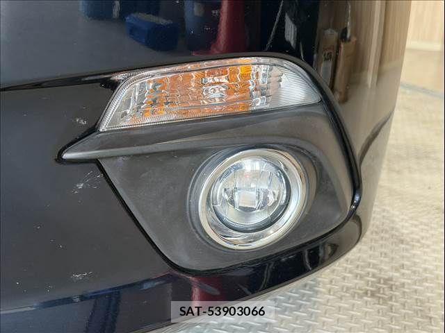 Mazda AXELA SPORT 2014-07 8366850-26