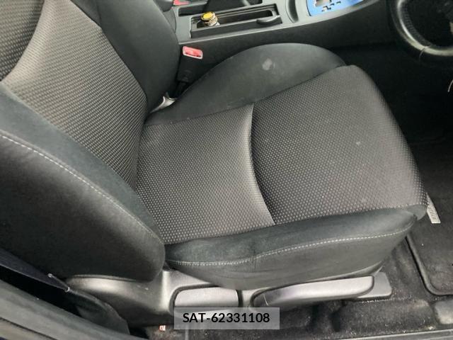 Mazda AXELA SPORT 2011-09 8366848-13