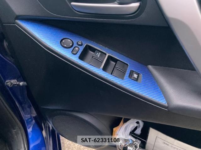 Mazda AXELA SPORT 2011-09 8366848-15