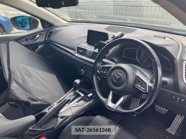 Mazda AXELA SPORT 2017-09 8366846-16