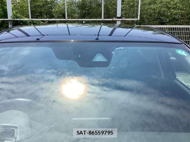 Mazda AXELA SPORT 2017-05 8366845-12