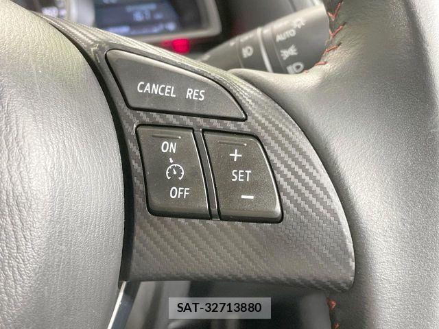 Mazda AXELA SPORT 2015-02 8366847-6