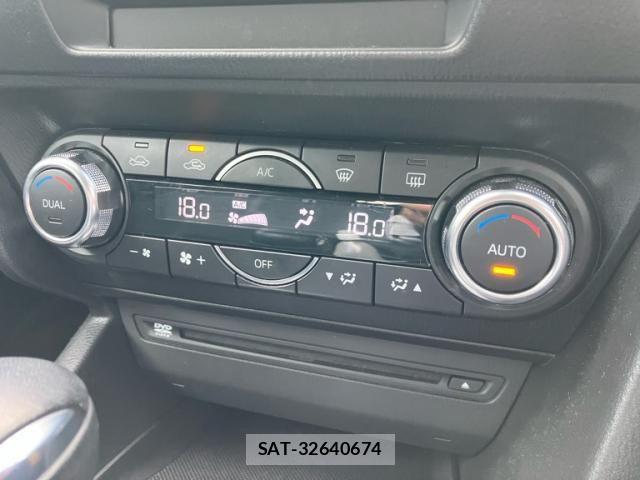 Mazda AXELA SPORT 2017-01 8366844-17