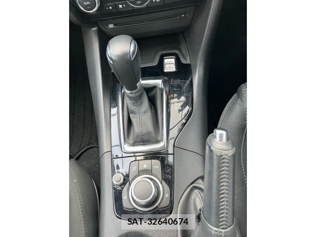 Mazda AXELA SPORT 2017-01 8366844-18