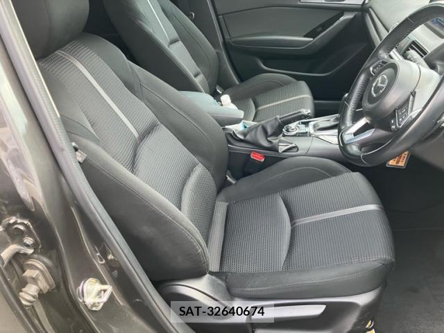 Mazda AXELA SPORT 2017-01 8366844-22