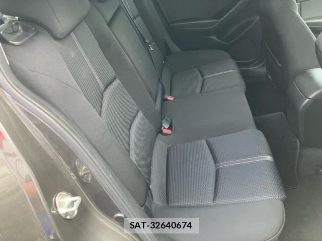 Mazda AXELA SPORT 2017-01 8366844-23