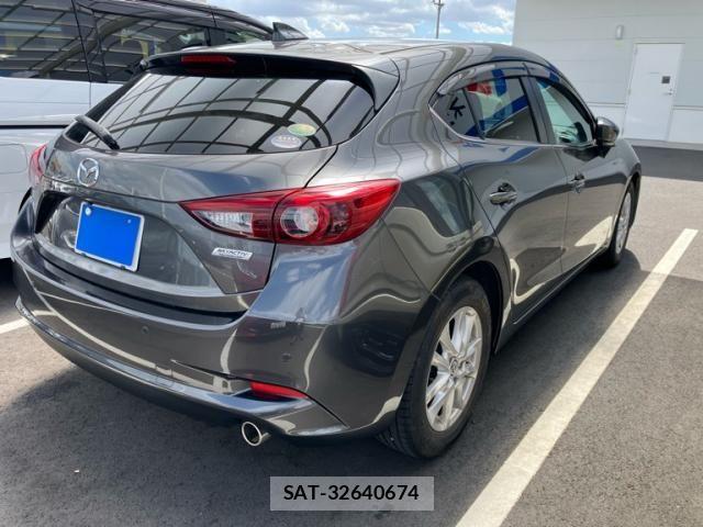 Mazda AXELA SPORT 2017-01 8366844-2