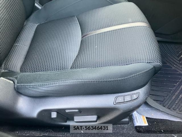 Mazda AXELA SPORT 2017-11 8366843-9