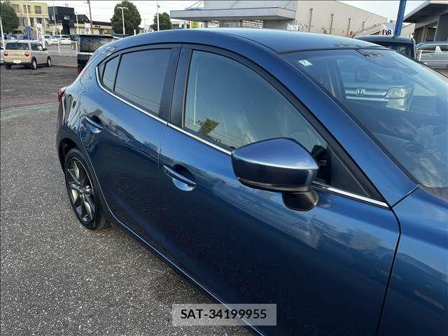 Mazda AXELA SPORT 2016-07 8366849-10
