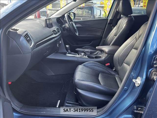 Mazda AXELA SPORT 2016-07 8366849-16