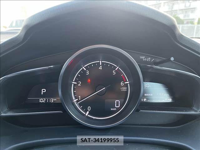 Mazda AXELA SPORT 2016-07 8366849-22