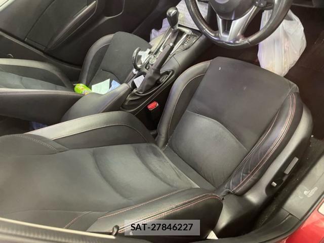 Mazda AXELA SPORT 2015-10 8371830-16