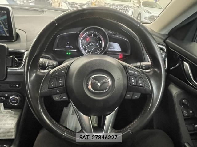 Mazda AXELA SPORT 2015-10 8371830-18