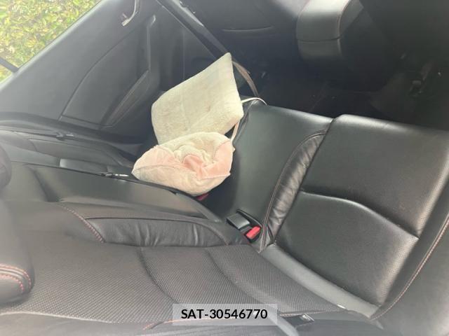 Mazda AXELA SPORT 2014-03 8371828-9