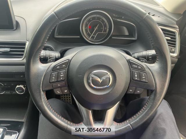 Mazda AXELA SPORT 2014-03 8371828-11