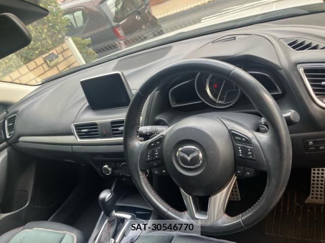 Mazda AXELA SPORT 2014-03 8371828-7